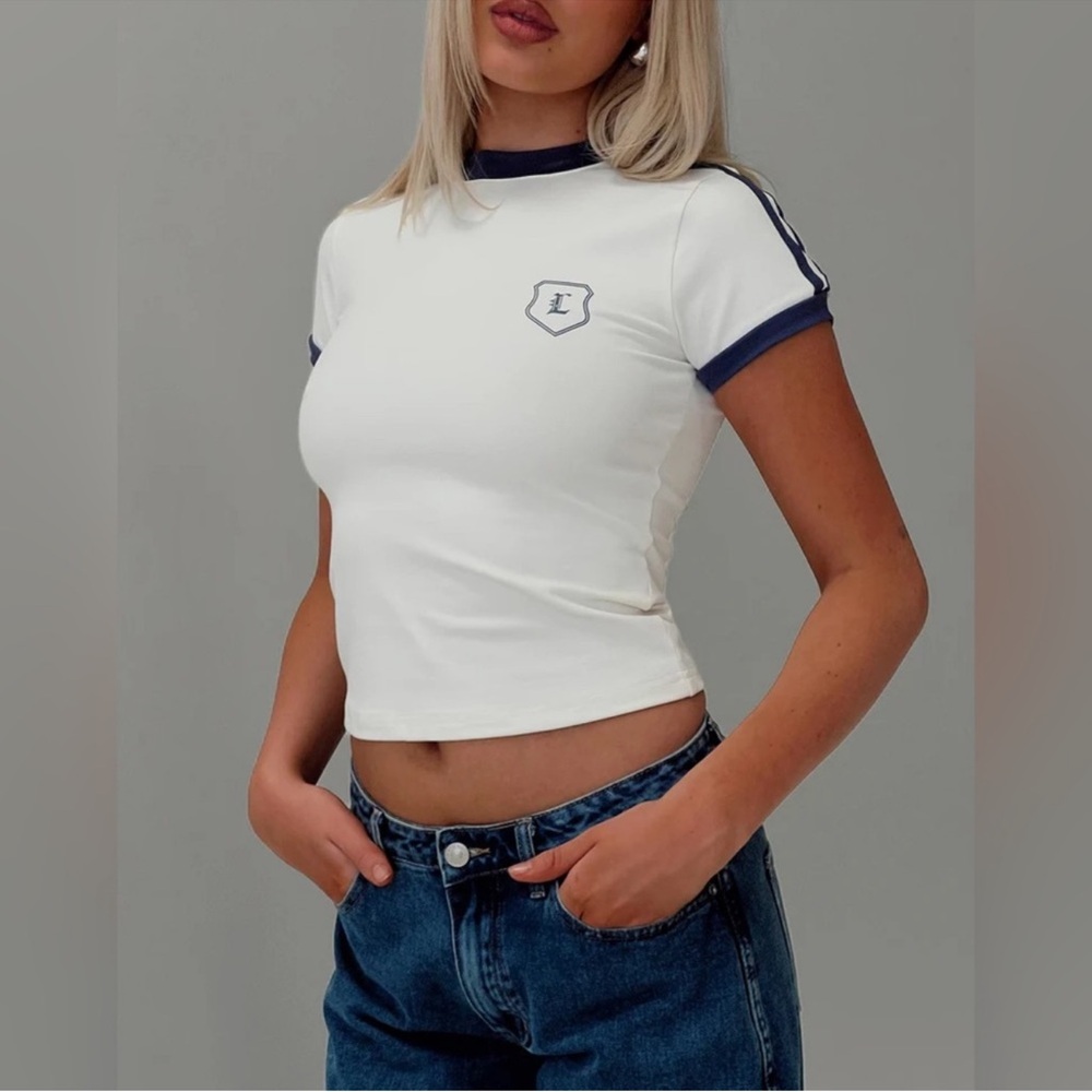 Lioness white tee size XS | Lioness clubhouse tee ivory